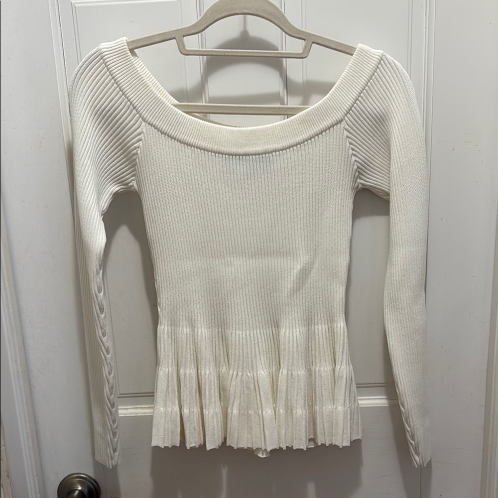 Elegant White Ribbed Sweater